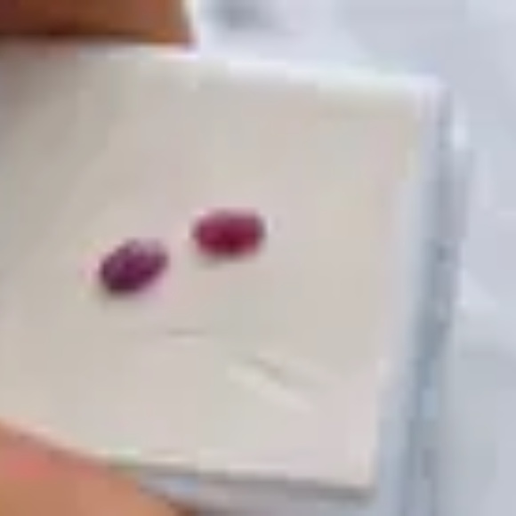 twin rubies - Picture 3 of 3